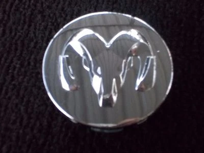 Tapa central de rueda 2.5" Dodge Durango Dakota Ram 1500 Calibre Avenger Charger  Foto 1 de 3