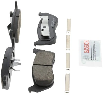 Pastillas de freno traseras de cerámica Bosch QuietCast para Ford Explorer 2002-2005 Foto 1 de 4