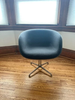 Silla Eames "La Fonda" de Alexander Girard Herman Miller - Tapicería Original Foto 1 de 4