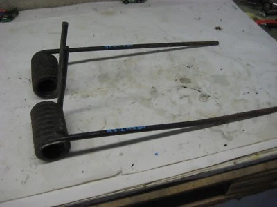 1995 Arctic Cat ZR 580 Snowmobile 2 Rear Suspension Springs Foto 1 de 2