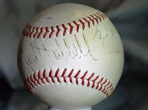 Carl Hubbell Jsa Frick Spalding National League Autograph Baseball Signed - Picture 1 of 1