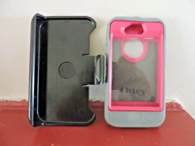 iPhone 4 iPhone 4s  Otterbox Case and Holster Defender Gray and Pink - Image 1 of 4