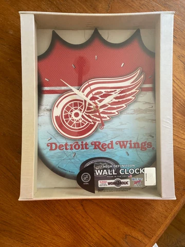 New Detroit Red Wings Clock RARE NHL Hockey Cover