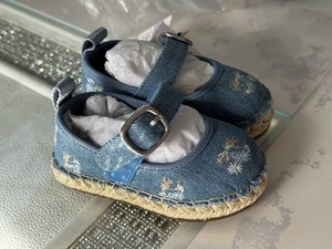Gap Baby Girls shoes , New Never used - Picture 1 of 4