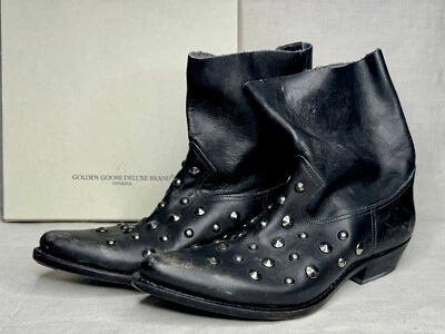 Bota vaquera occidental GOLDEN GOOSE negra envejecida con tachuelas de metal armado 8/38 $950 Foto 1 de 4