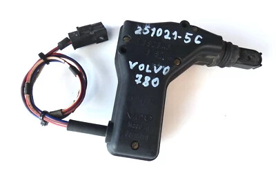 Cerradura puerta delantera derecha volvo 780 cupé bertone 1380346 Foto 1 de 2