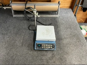Cole Parmer 04644-Series Digital Hot Plate / Stirrer - Picture 1 of 11