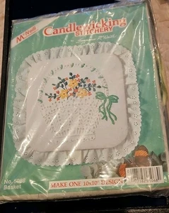 Kit de puntada artesanal de hilo nacional McNeill Stitchery para recolección de velas - Imagen 1 de 2