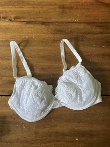 Vintage Olga Bra White Lingerie Nylon Lace Sz 38B 38 B Underwire - Picture 1 of 7