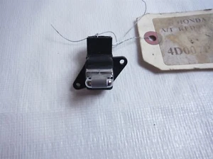 1997 HONDA PRELUDE PASENGER RIGHT DOOR LOCK SWITCH CONTROL OEM 1997-2001 - Picture 1 of 4