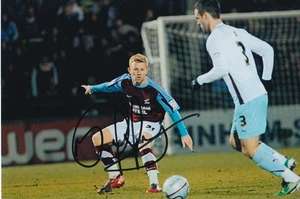 SCUNTHORPE UNITED HAND SIGNED MARK DUFFY 6X4 PHOTO 3. - Picture 1 of 1