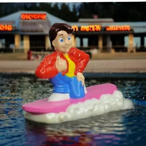 McDonald's Vintage 1991 Ritorno al Futuro Marty McFly su Hoverboard Happy Meal - Foto 1 di 12