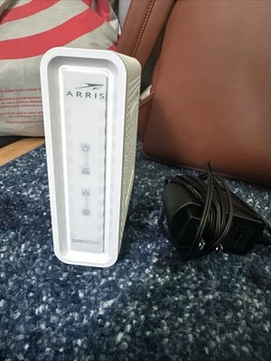 ARRIS Surfboard SB8200 32x8 DOCSIS 3.1 Gig-Speed Cable Modem - Image 1 of 2