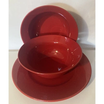 Juego de 3 Pier 1 Importaciones patrón ROJO 2 cuencos y 1 plato de ensalada Foto 1 de 4