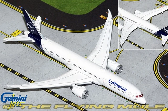 GeminiJets 1:400 787-9 Dreamliner Lufthansa D-ABPA Flaps Down Configuration - Image 1 of 1