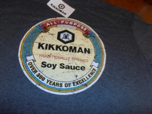 NEU MIT ETIKETT - KIKKOMAN ALLZWECK-T-SHIRT SOJASAUCE S/S ANTHRAZITGRAU HERREN GRÖSSE XL - Bild 1 von 7