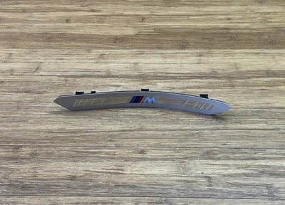 2019-2025 BMW X5 G05 porta traseira esquerda acabamento placa soleira inserção 8072217 fabricante de equipamento original *NOTA* - Imagem 1 de 4