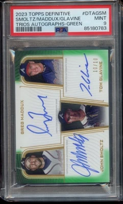 2023 Topps Definitive Smoltz/Maddux/Glavine - Trios 签名绿色 /10 - PSA 9 完好 — 第 1/2 张图片