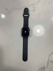 Apple Watch Nike+ Series 3 38mm GPS Aluminum Case Anthracite/Black Nike Sport - Photo 1 sur 6