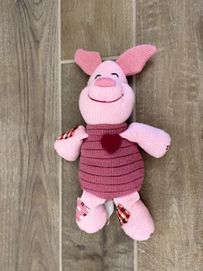Klassisches Disney Store Winnie Puuh Strickferkel mit aufgenähten Patches - Bild 1 von 6