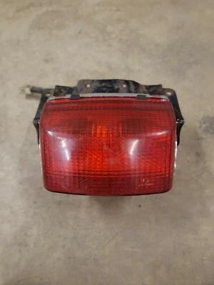 1993 Kawasaki Ninja ZX6 ZX600D REAR TAIL TAILLIGHT BACK BRAKE LIGHT 23025-1202 Foto 1 de 4
