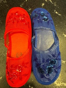 2 Paar mehrfarbige chinesische Hausschuhe Blumenmuster Perlen Netz US-Größe 7 KOSTENLOSER VERSAND - Bild 1 von 1