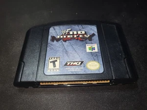 WWF No Mercy THQ Nintendo 64 N64 Autentico NRMT condizioni gioco cartuccia nera - Foto 1 di 2