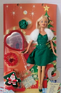 Barbie Holiday Wishes Geschenkset Mattel grünes Kleid weiß Stola Spiegel + Zubehör - Bild 1 von 7