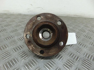Mitsubishi Outlander Right Offside Rear Hub/Stub & Abs 2.0 Diesel 2007-2013F - Image 1 of 4