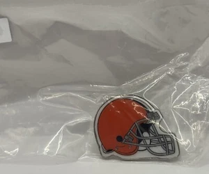 Cleveland Browns Helmet Lapel Pin Wincraft - Picture 1 of 2