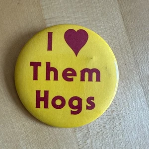 VTG 83 Washington Redskins Pin Button I Love Them Hogs Football Team Vintage NFL - Picture 1 of 4