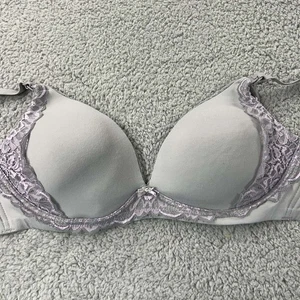 Motherhood Bra 36D Nursing Bra Lace Trim - Picture 1 of 13