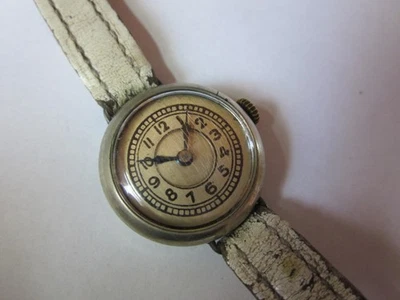 ArtDeco Damen Armbanduhr Punze 0,800 Reichskrone Halbmond  ; BG - Bild 1 von 4