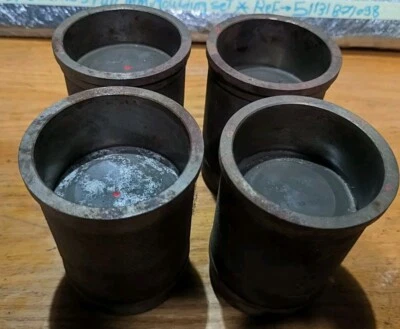 Peugeot 404 поршни + Chemises 84.00 D - 3110 набор 695 12 17 508 OEM новый из старых запасов  - Изображение 1 из 4