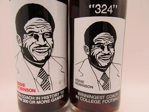 EDDIE ROBINSON / GRAMBLING COLLEGE - Bottiglie Coca Cola - HBCS - 300 + 324 vittorie - Foto 1 di 9