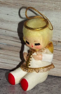 Vintage MCM 3 1/4" Stockinette sitzender Engel Weihnachtsschmuck Japan B98 - Bild 1 von 2