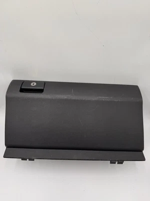 2005-2010 Scion TC Glove Box Storage Compartment Black 55550-21020 OEM VP907105 Foto 1 de 4