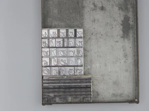 DECORATIVE INITIALS AND BORDER FOR LETTERPRESS PRINTING - Picture 1 of 6