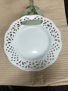 Vintage Solid White Two's Company 8” Round Lace Heart Decorative - Picture 1 of 2