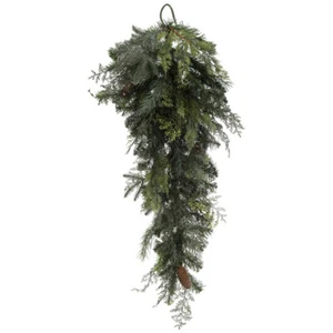 Cedar And Pine Teardrop Wall/Door Hanging - Picture 1 of 3