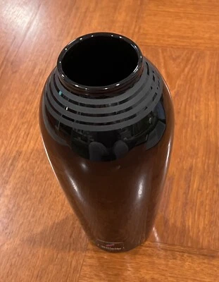Vintage Post Modern Daniel Hechter Black Glossy Vase Made In Japan 8" - Image 1 of 4
