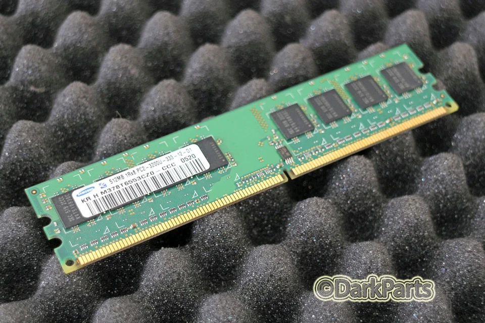 Samsung M378T6553CZ0-CCC 512MB Memory RAM PC2-3200U-333-12-D1 - Image 1 of 1