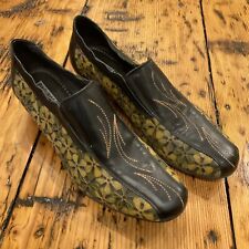 Womens PIKOLINOS Black Leather With Floral Pattern Slip On Size 39 US size 8
