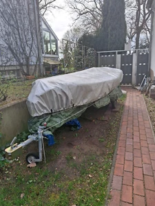 Angelboot mit Motor und Trailer, 4 m lang/1,60 m breit, 7 PS Aussenborder - Bild 1 von 11