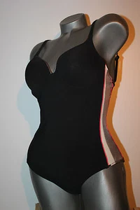 Traje de baño Triumph "Everyday Shaping OWP" talla 38 B negro forrado con estribo - Imagen 1 de 7