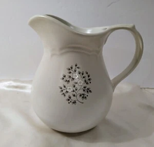 Pfaltzgraff Heirloom Pitcher 32 oz Black/Gray/White Flowers - Picture 1 of 4
