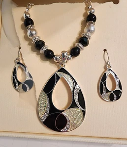 Kim Rogers Box Halskette Ohrringe Set Schwarz Silber Perlen Emaille Strass - Bild 1 von 5