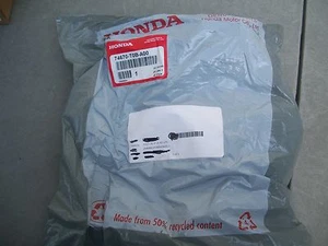 HONDA CR-V 12 13 14 15 16 BRACKET FLOOR RAILS SUPPORT BRACKET OEM NEW ORIGINAL  - Picture 1 of 2