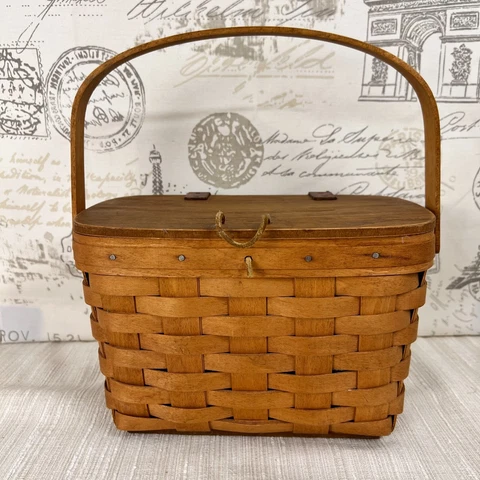 Longaberger 1992 Medium Purse  / Lunch Basket 10 In x 6 In x 10 in tall Cover
