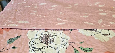 Colcha edredón reversible Lauren Conrad 3 piezas rosa floral king/cal king Foto 1 de 4